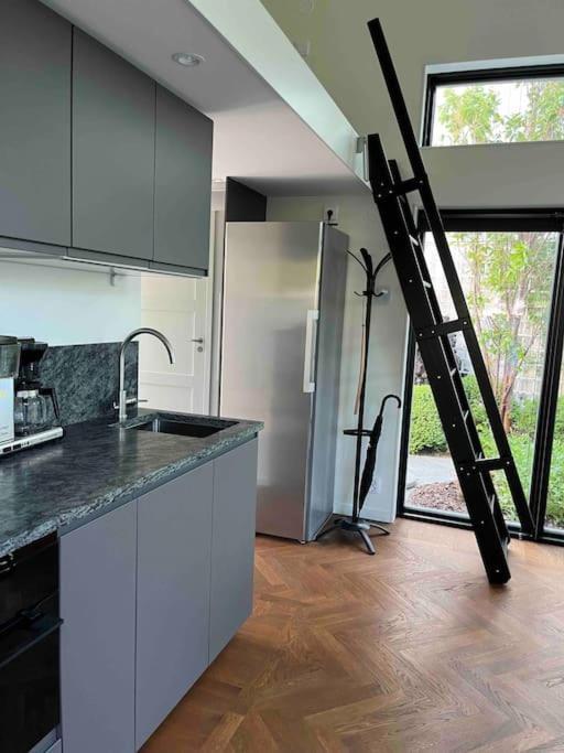 Mini House Villa Gribbylund Екстериор снимка