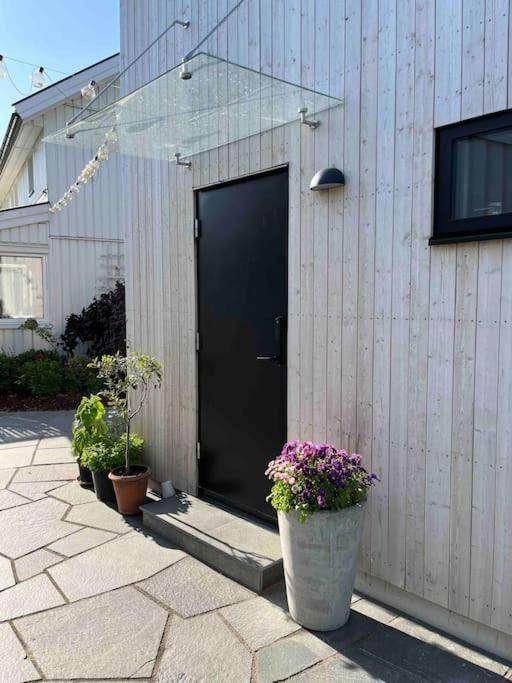 Mini House Villa Gribbylund Екстериор снимка